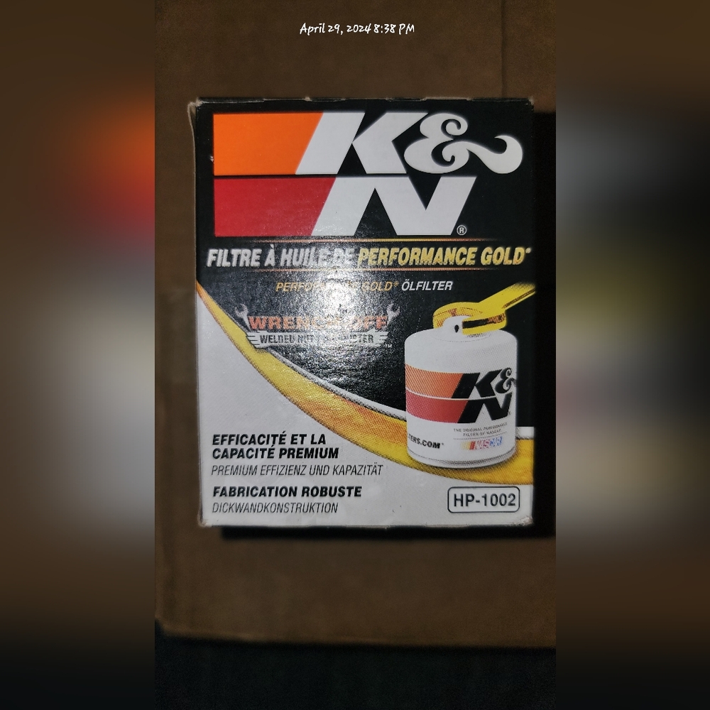 UNOPENED K&N Oil Filter HP-1002